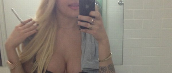 Amanda bynes topless pics