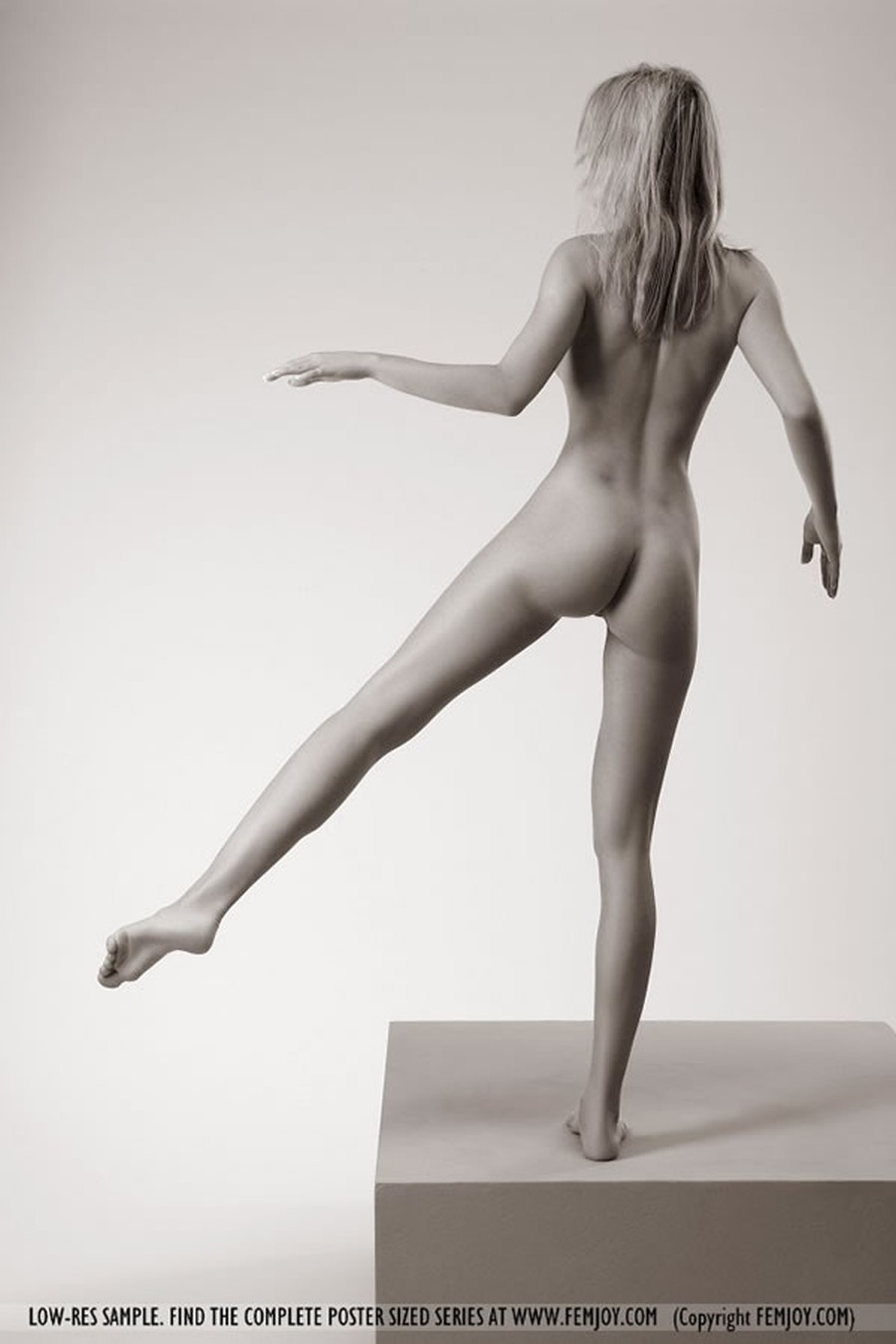 lia-beautiful-naked-woman-08