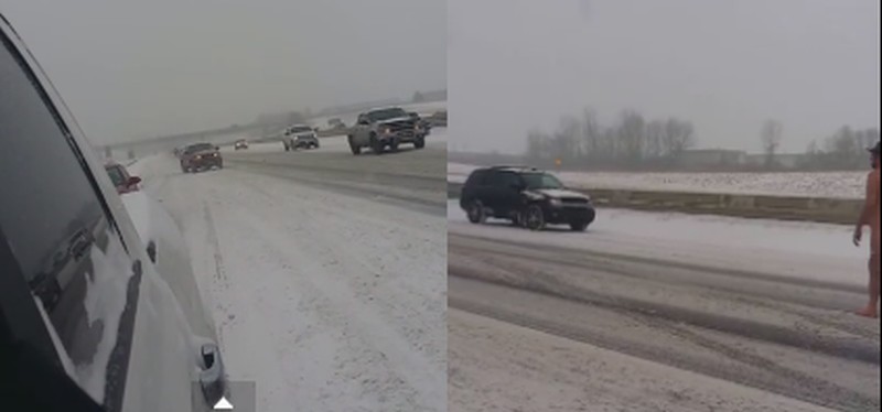 Naakte man loopt in sneeuwstorm op de snelweg