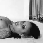 Skin Diamond krijgt een spetterend orgasme