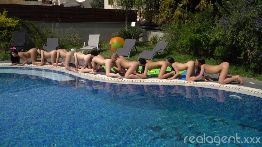 lesbische orgie bij het zwembad