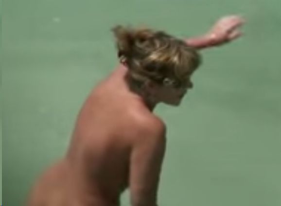 Mature swingers koppel heeft sex op het strand